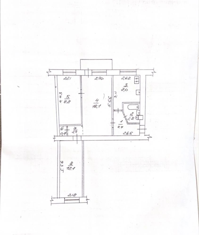Three-bedroom apartment, Gurzhievska St. 13, quiet Center