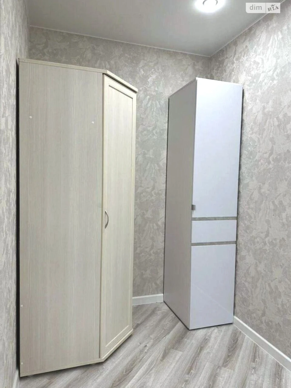 Довгострокова Оренда Квартири, Площа Ринок