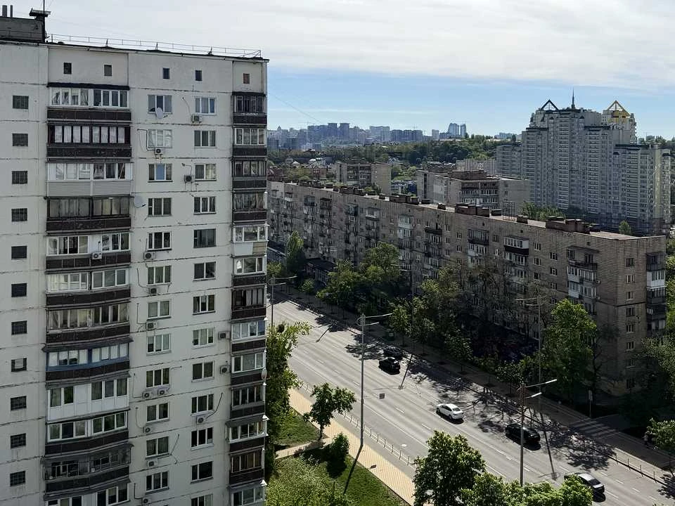 Квартира. Київ, Митрополита Василя Липківського вул.