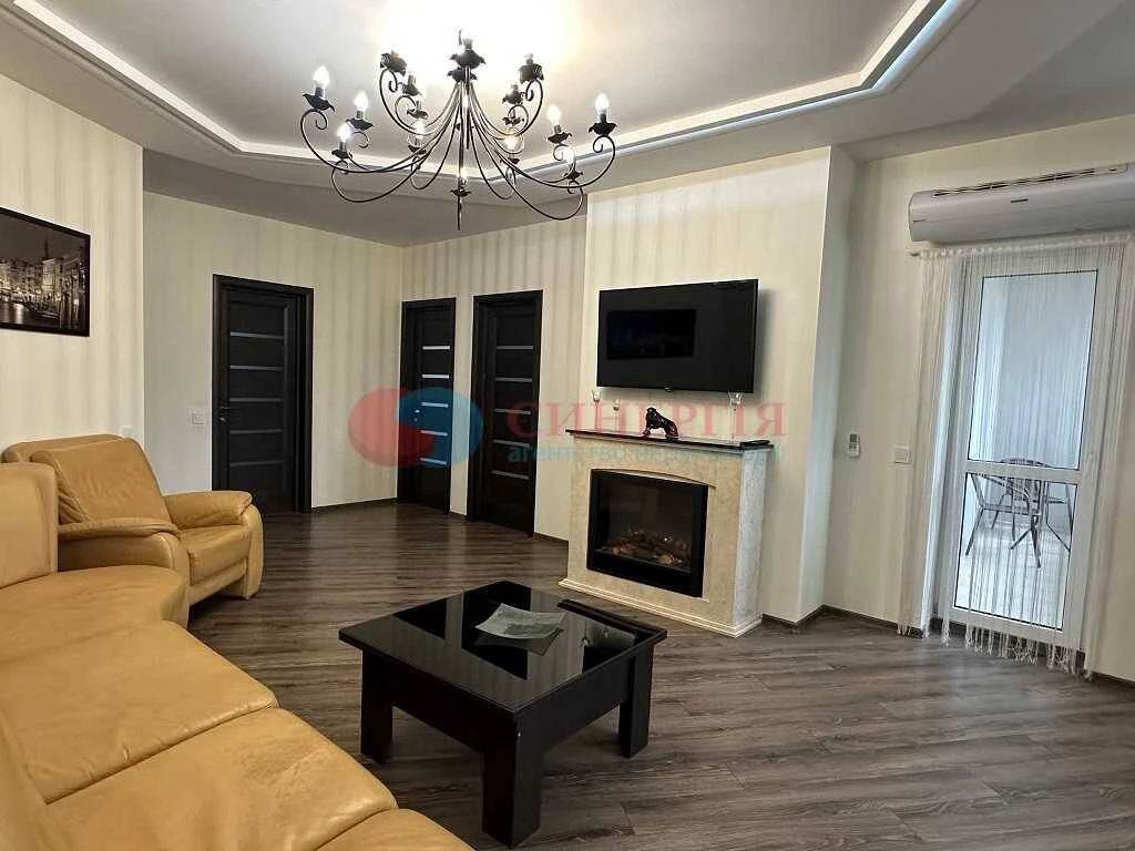 Long-term Rental 4-room Apartment, Kyiv, Шевchenkovskyi, Yuri I