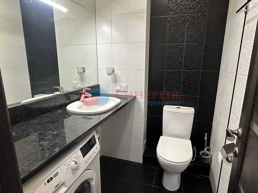 Long-term Rental 4-room Apartment, Kyiv, Шевchenkovskyi, Yuri I