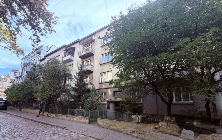 Sale of a prestigious 4-room apartment (107 m²) in "Polsky Lux"