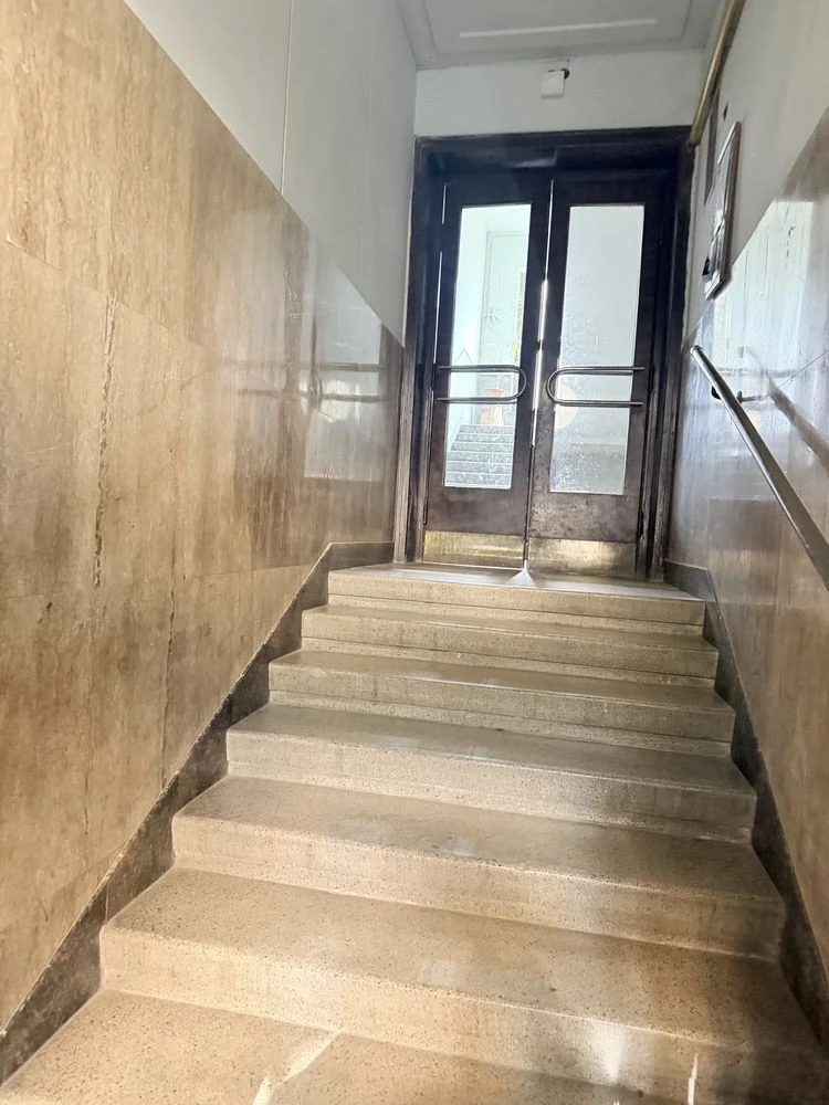 Sale of a prestigious 4-room apartment (107 m²) in "Polsky Lux"