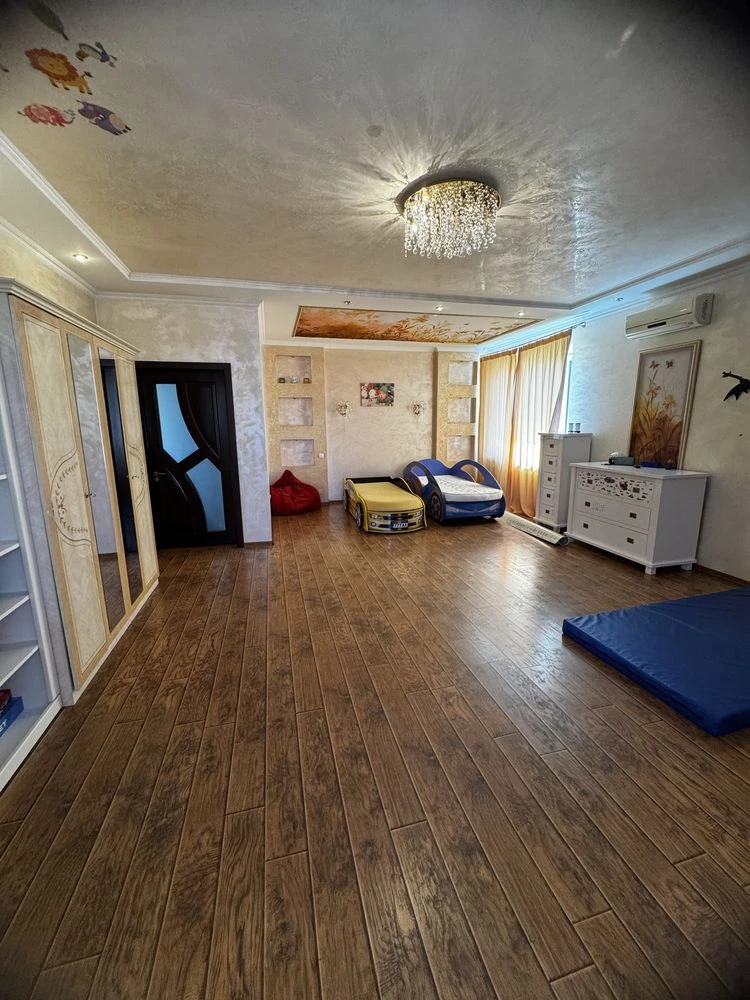 Dream House in Veretinivka