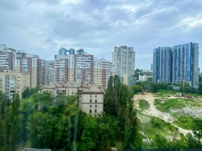 Квартира. Київ, Предславинська вулиця