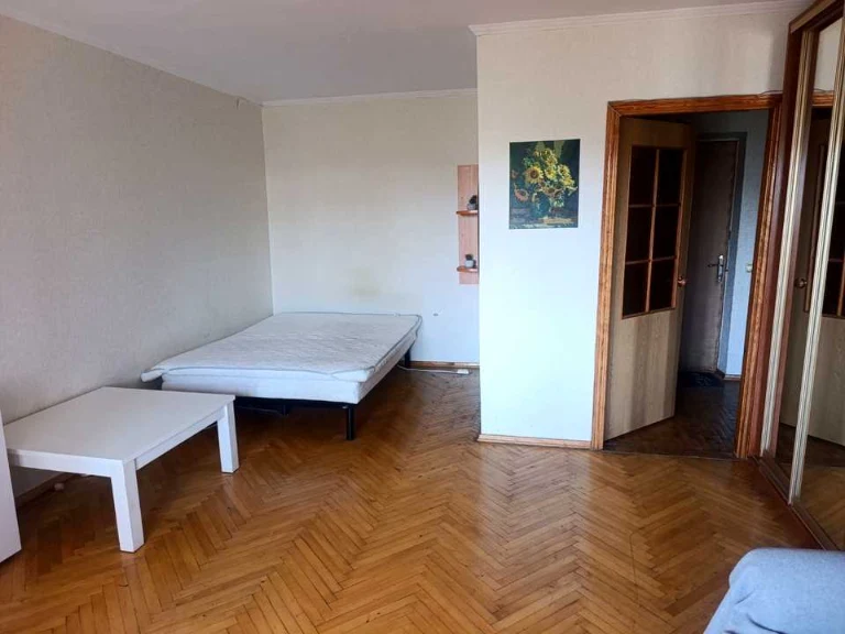 Apartment. Degtyarivska St., Kyiv