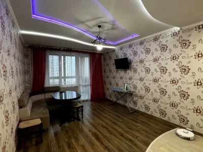 Оренда квартири 2-кімн. 104.9 м² 8/24 пов.