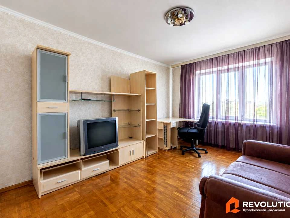 Квартира. Київ, Каштанова вул.