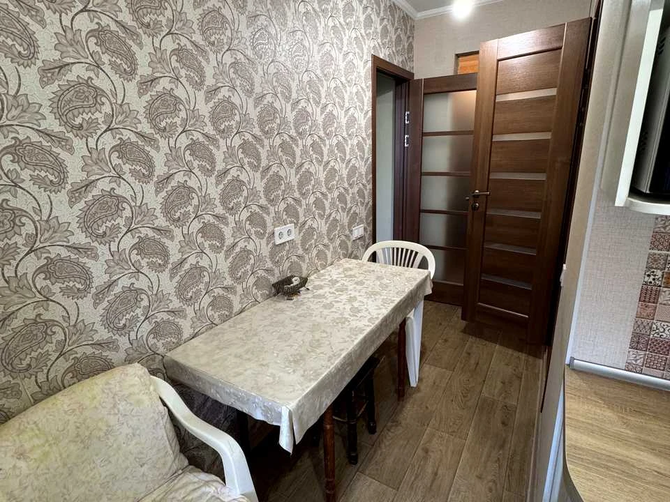 Apartment. Kharkiv, Ахсарова street.