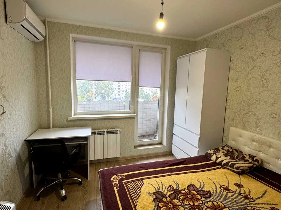 Apartment. Kharkiv, Ахсарова street.