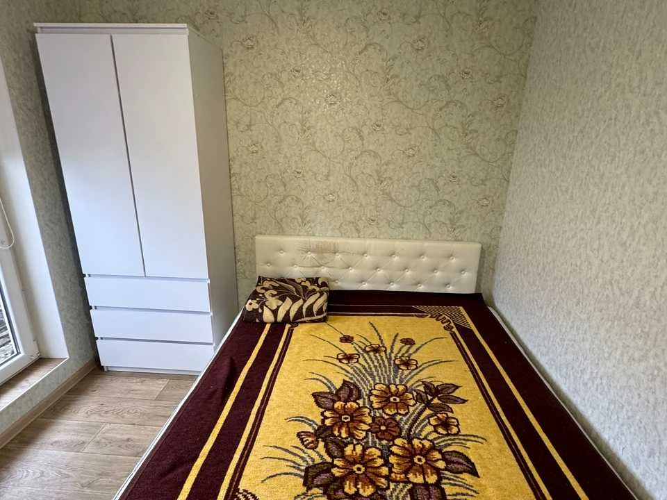 Apartment. Kharkiv, Ахсарова street.