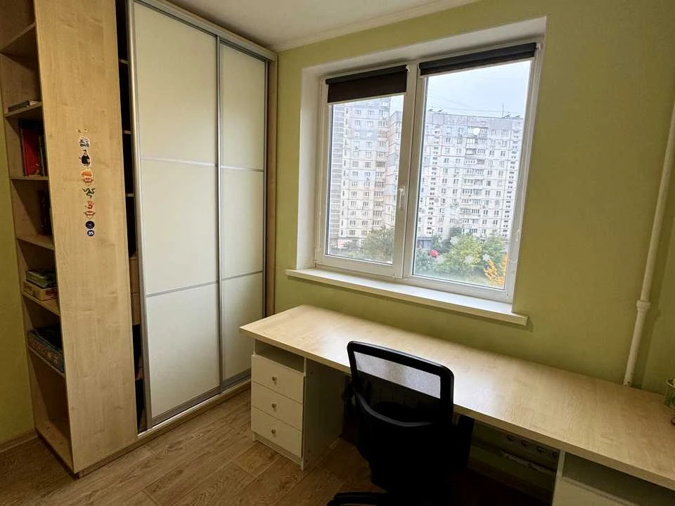 Apartment. Kharkiv, Ахсарова street.