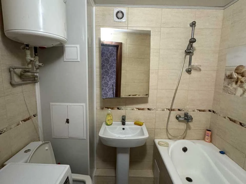 Apartment. Kharkiv, Ахсарова street.