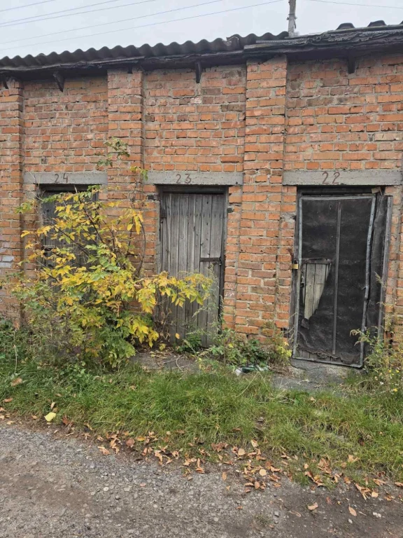 DISNA Gagarin 4. Selling Shed + Cellar.