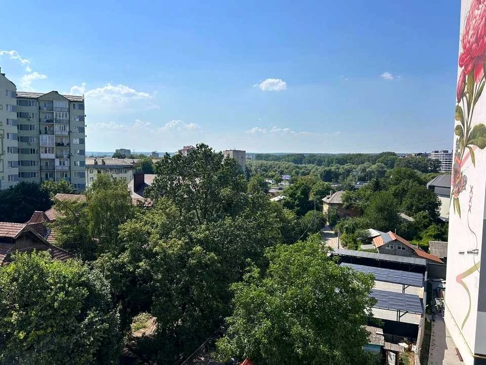 Квартира. Ивано-Франкивск, Княгинин ул.