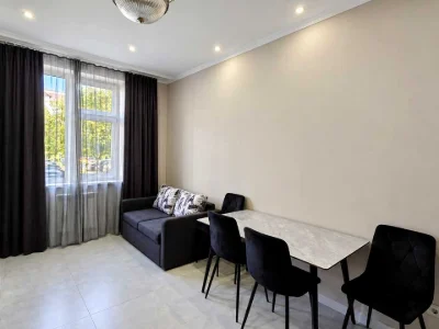 Apartment. Uzhhorod, Vyshneva st.