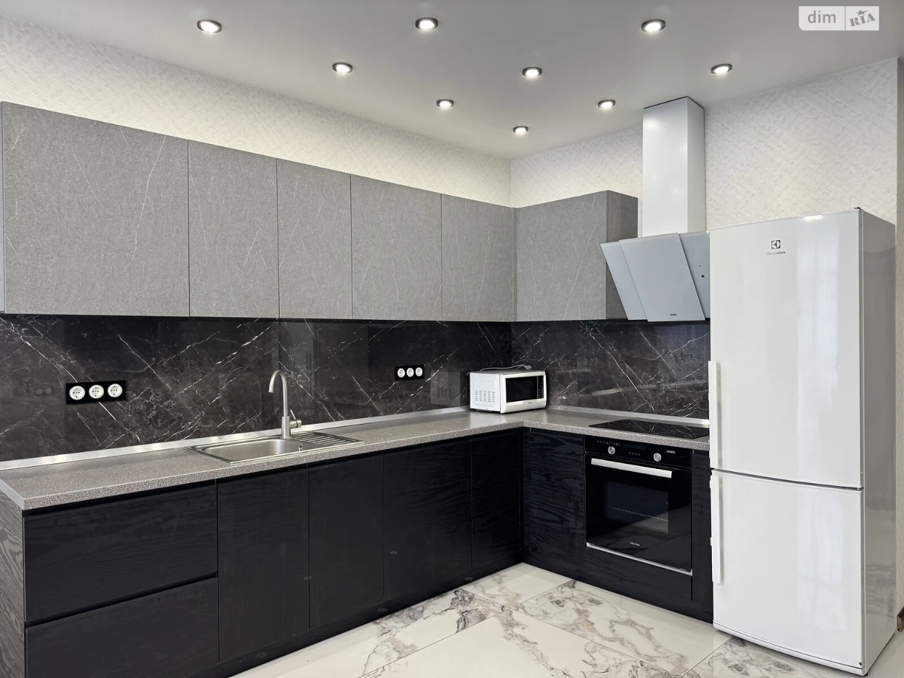 Long-Term Rental Apartment Mikylyska Slobidka