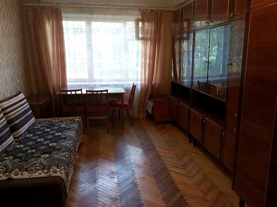 Квартира. Киев, Дарницкий бульвар.