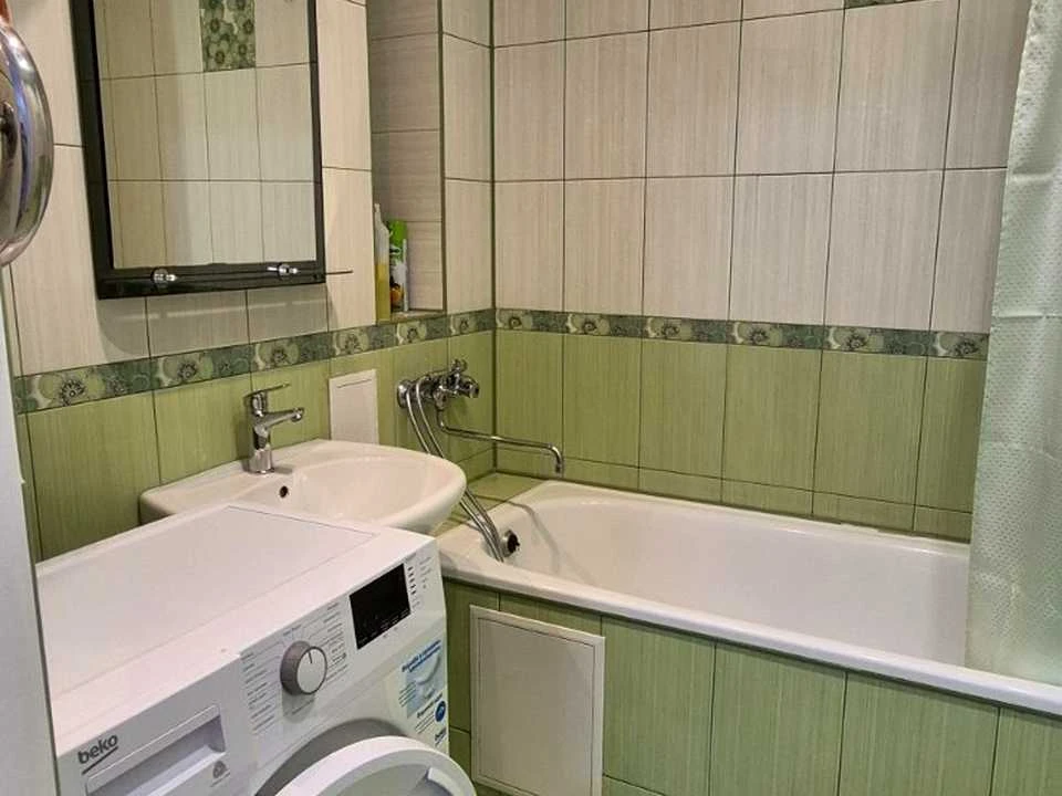 Квартира. Киев, Святошинская ул.