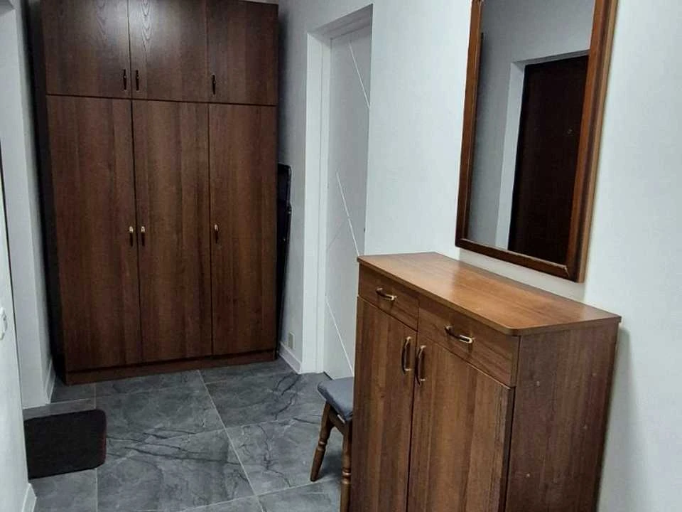 Квартира. Киев, Святошинская ул.