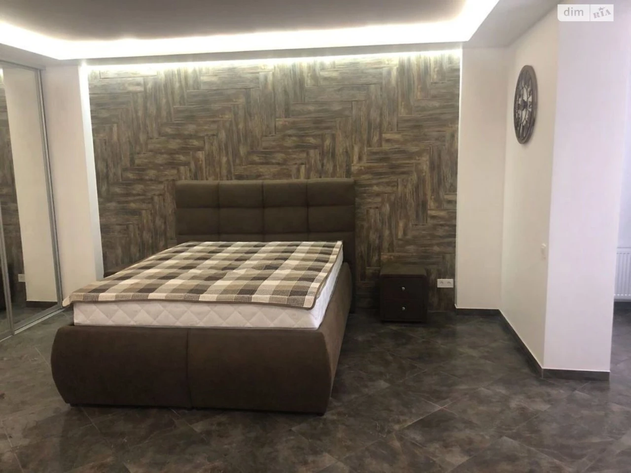 Long-Term Rental Apartment Mandrivka