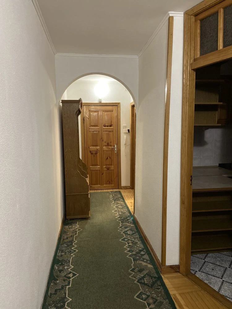 OWNER SELLS 3-bedroom apartment in Sykhiv, St. Skrypnyka