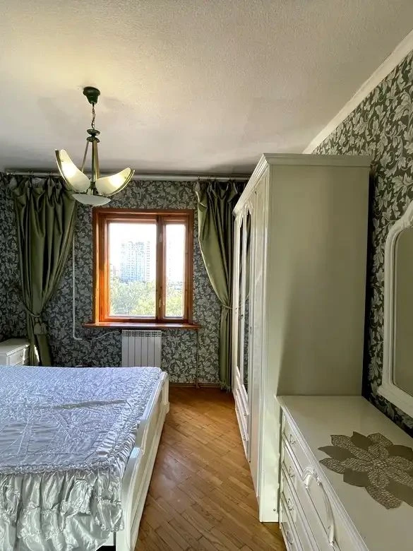 3 room apartment for sale, Silverkilskaya Street 16, near the metro