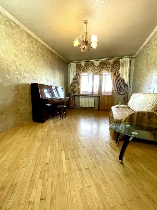 3 room apartment for sale, Silverkilskaya Street 16, near the metro