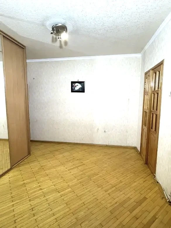 3 room apartment for sale, Silverkilskaya Street 16, near the metro