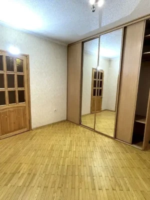 3 room apartment for sale, Silverkilskaya Street 16, near the metro