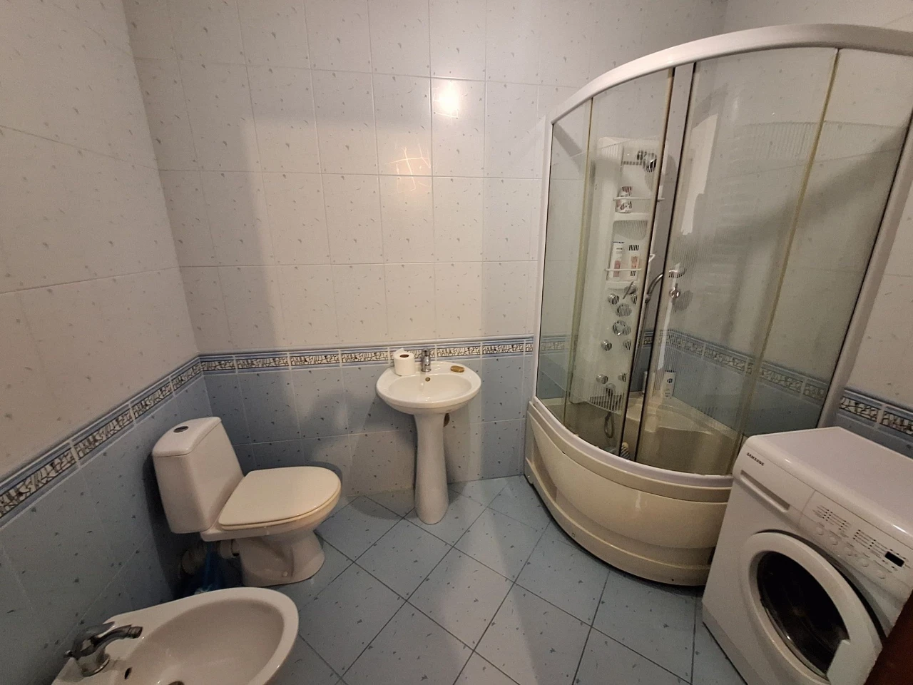 2-bedroom new building in the center, P. Orlyk Street