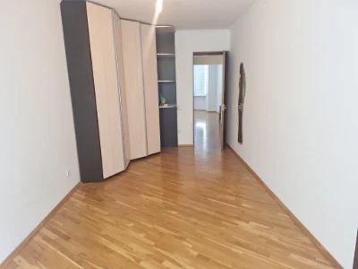 2-bedroom new building in the center, P. Orlyk Street