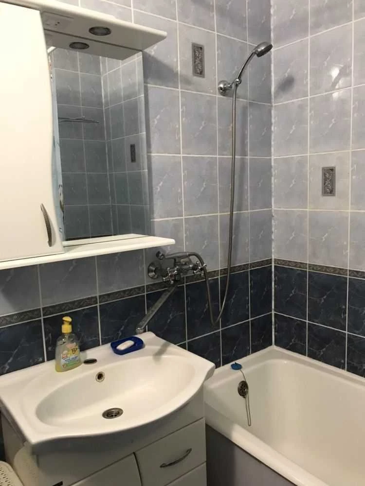 Продаж 2 кімнатної квартири 4/10. Новобудова. Лічильник на к