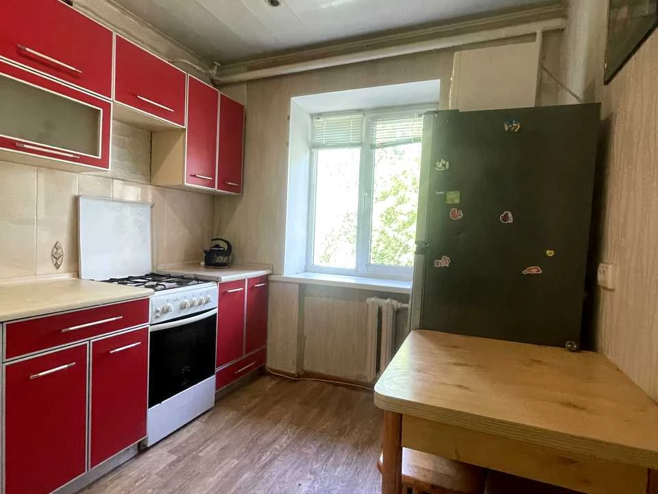 Apartment. Kharkiv, Kharkivskyi Diviziiv Street