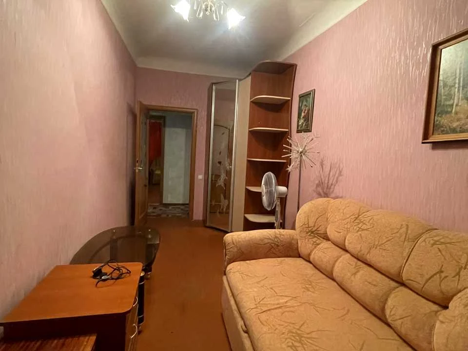 Apartment. Kharkiv, Kharkivskyi Diviziiv Street
