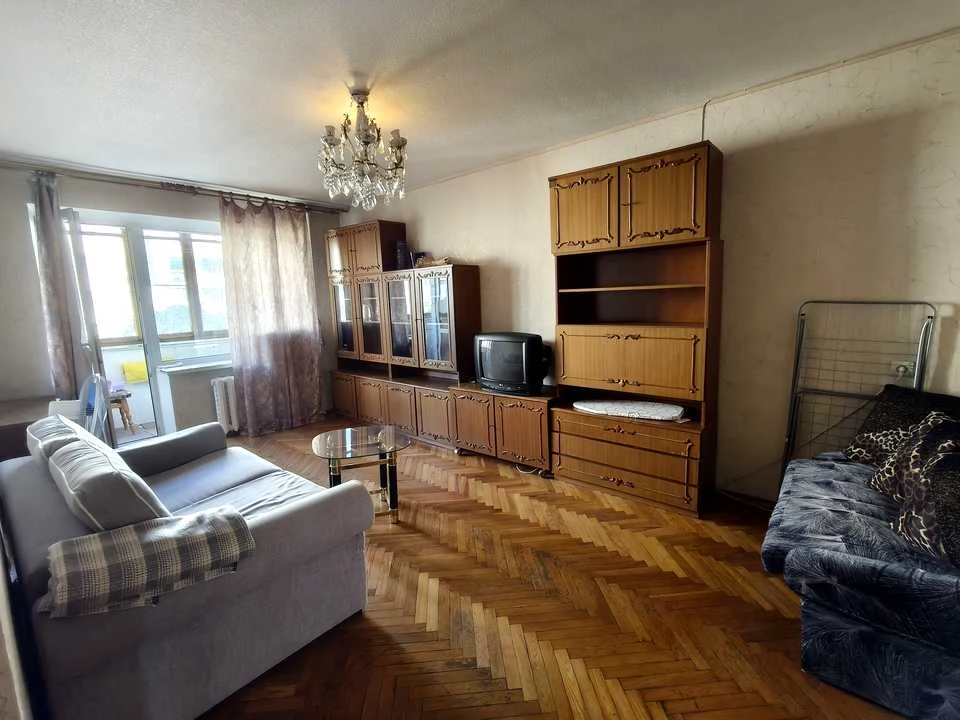 Apartment. Eugene Konovalets Street, Kyiv