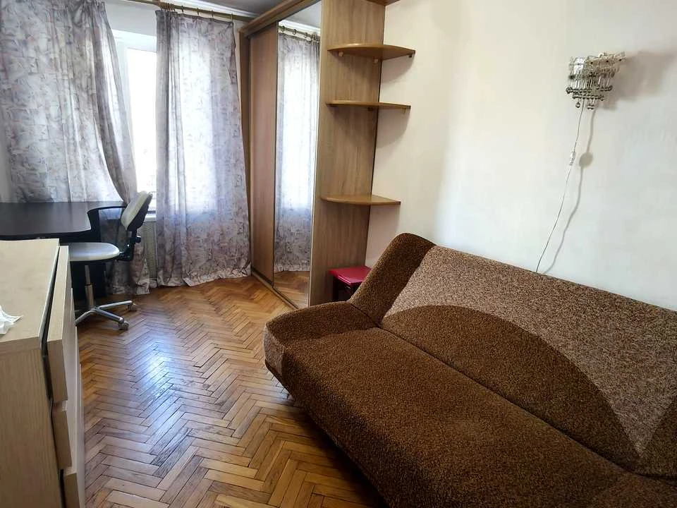 Apartment. Eugene Konovalets Street, Kyiv