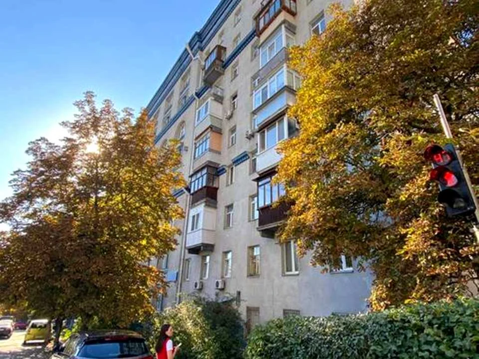 Apartment. Eugene Konovalets Street, Kyiv