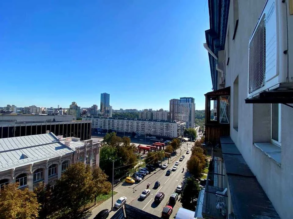 Apartment. Eugene Konovalets Street, Kyiv