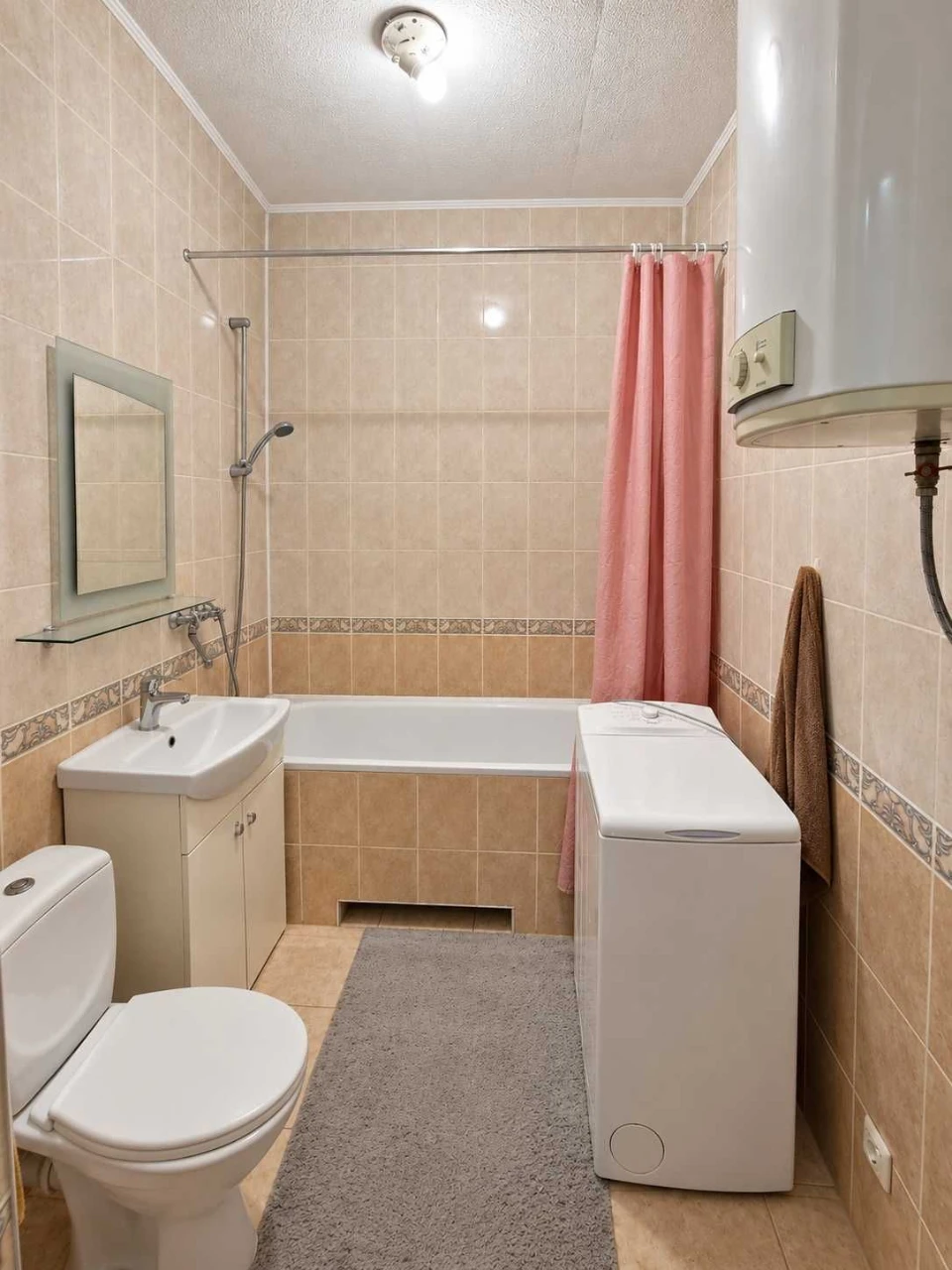 Sale of a spacious 2-bedroom apartment 72 sq.m in Podol, вул