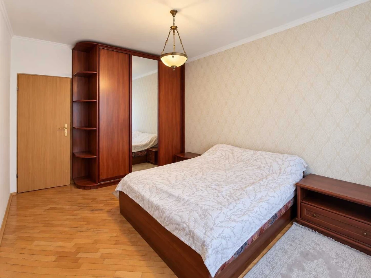Sale of a spacious 2-bedroom apartment 72 sq.m in Podol, вул
