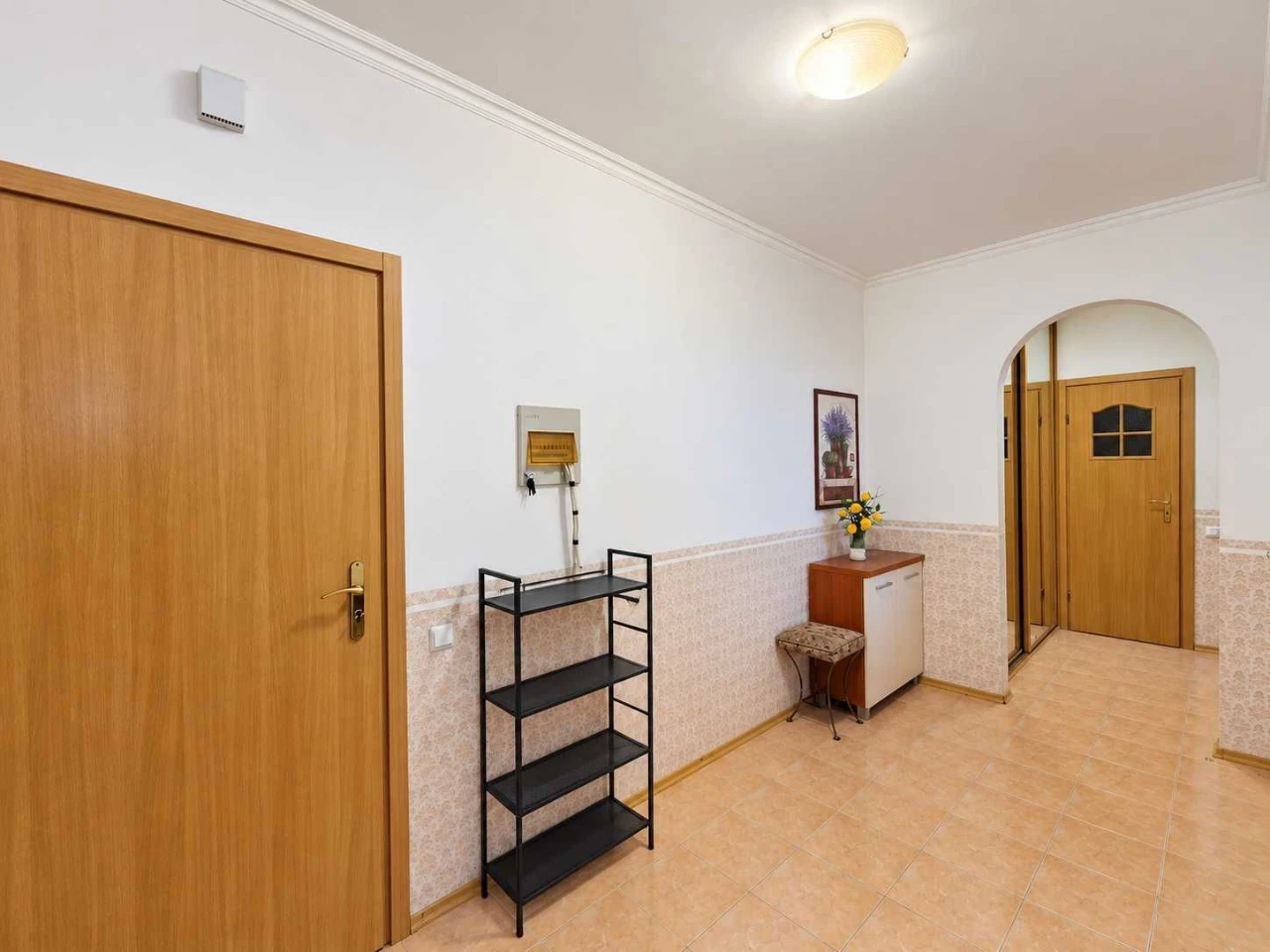 Sale of a spacious 2-bedroom apartment 72 sq.m in Podol, вул