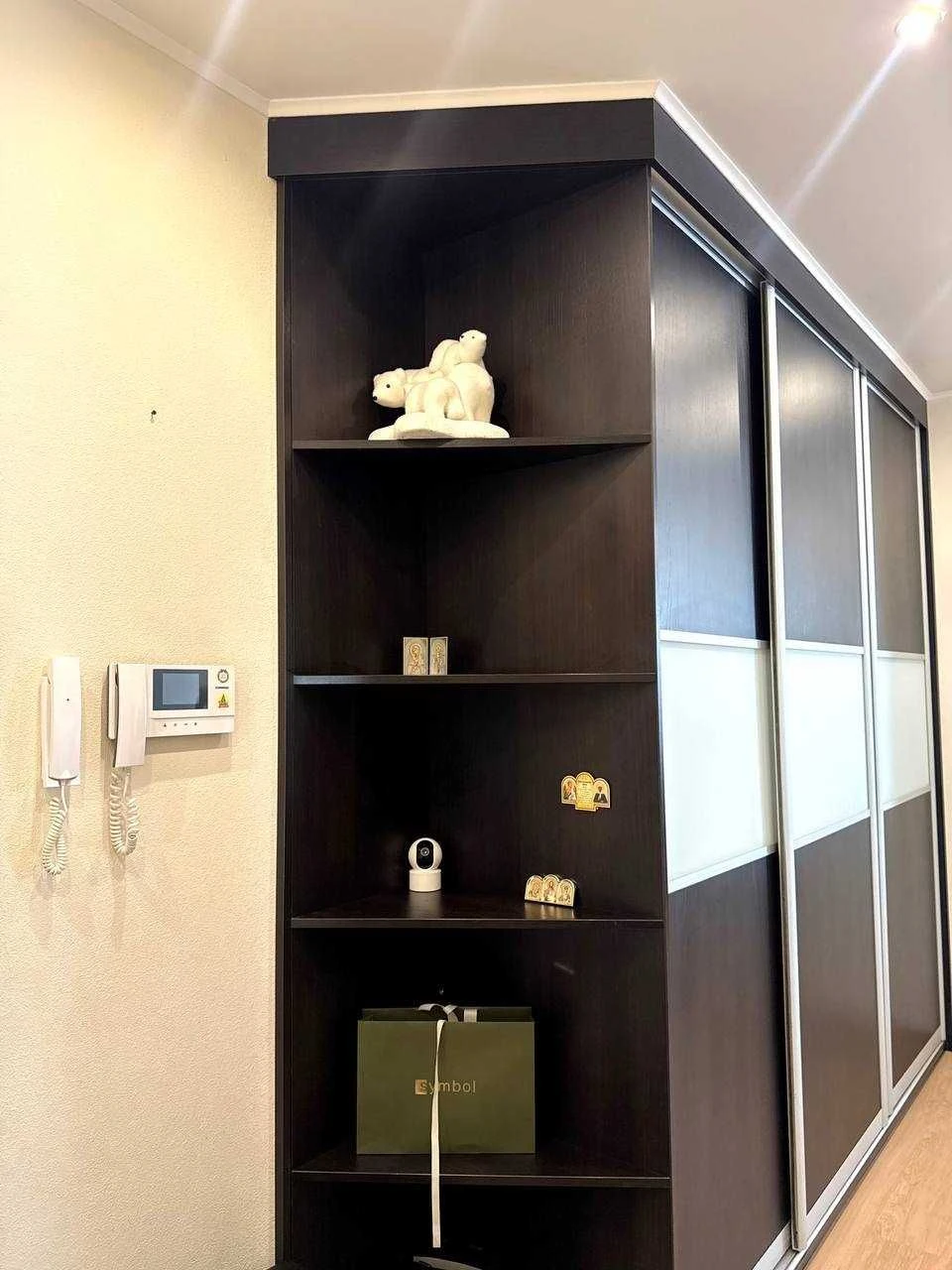 Spacious 3-bedroom apartment with a view of the Dnipro, Victory-1 residential area