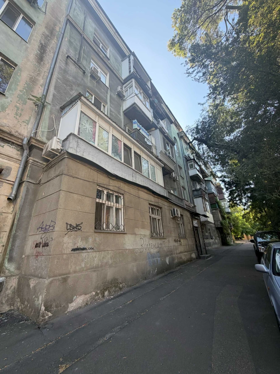 Продается 2-комнатная квартира на Старопортофранковской улице.