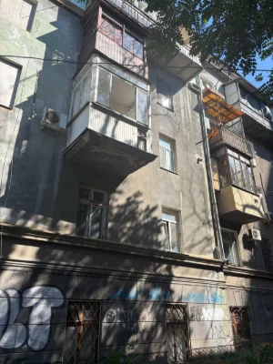 Продается 2-комнатная квартира на Старопортофранковской улице.