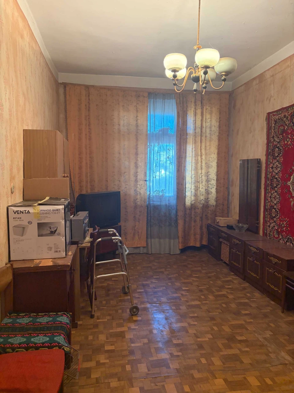 Продается 2-комнатная квартира на Старопортофранковской улице.