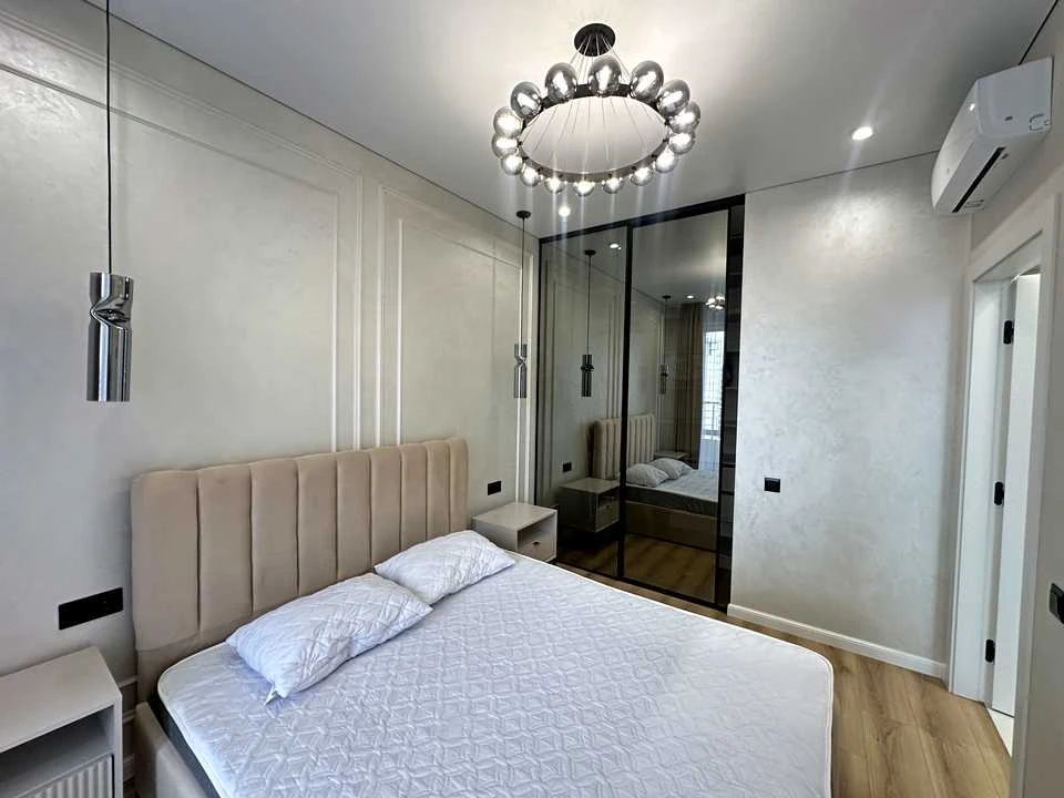 Apartment. Odessa, Kurortny prospekt