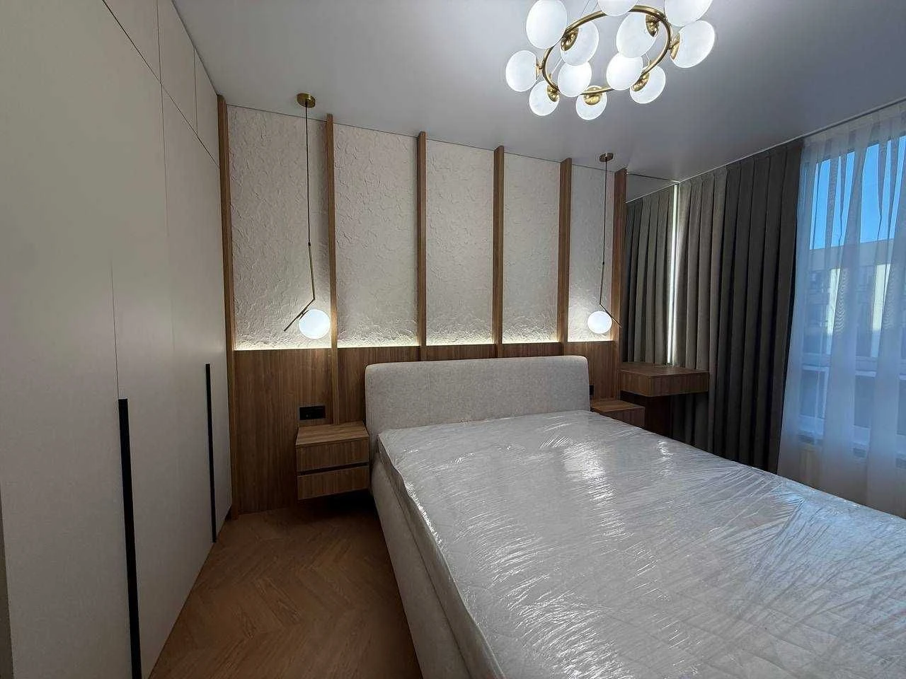 New fully furnished 1-bedroom apartment at a favorable price
