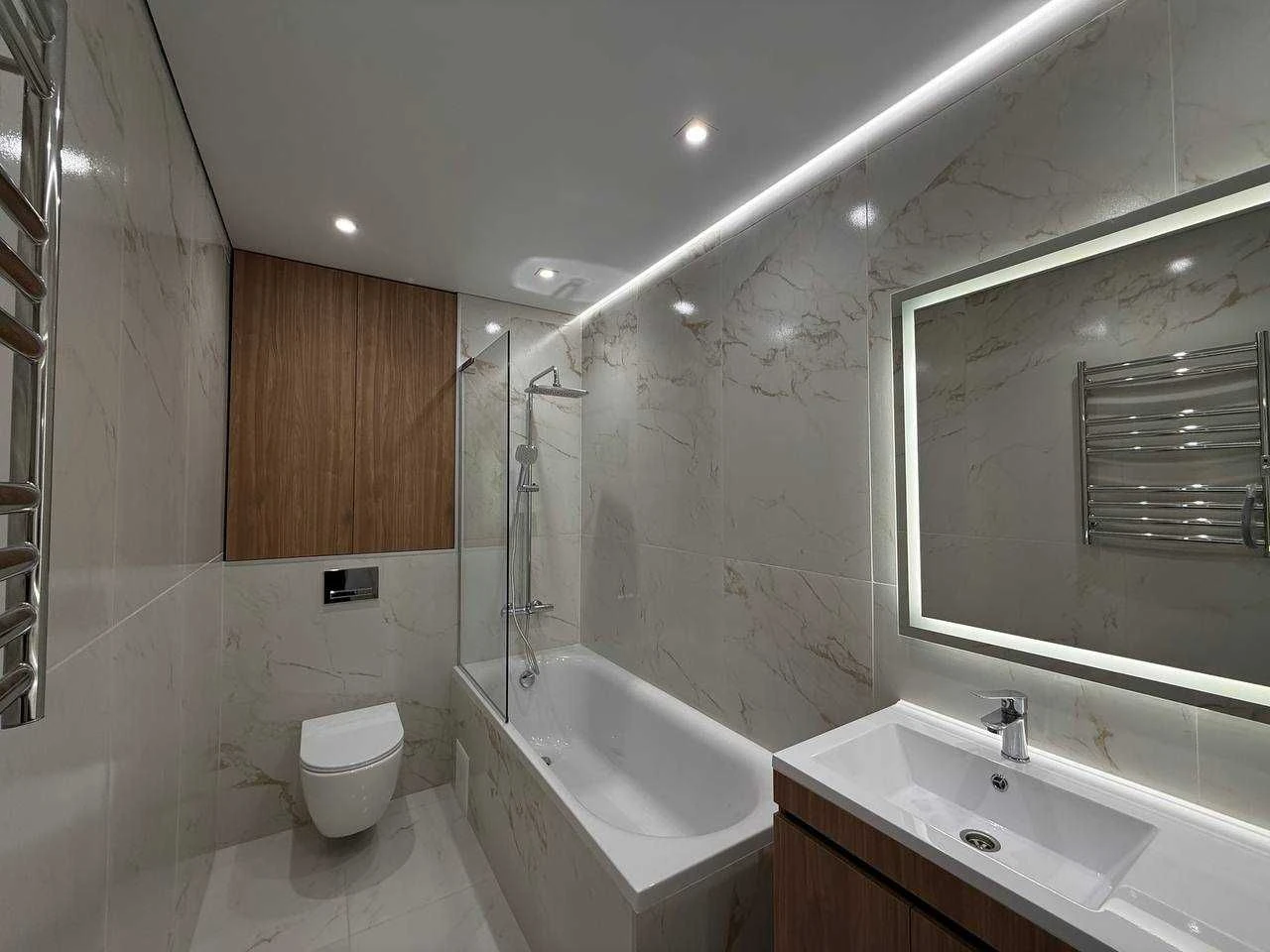 New fully furnished 1-bedroom apartment at a favorable price