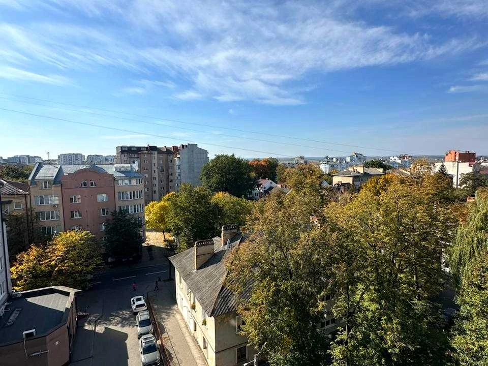 Квартира. Ивано-Франковск, улица Евгена Коновальца
